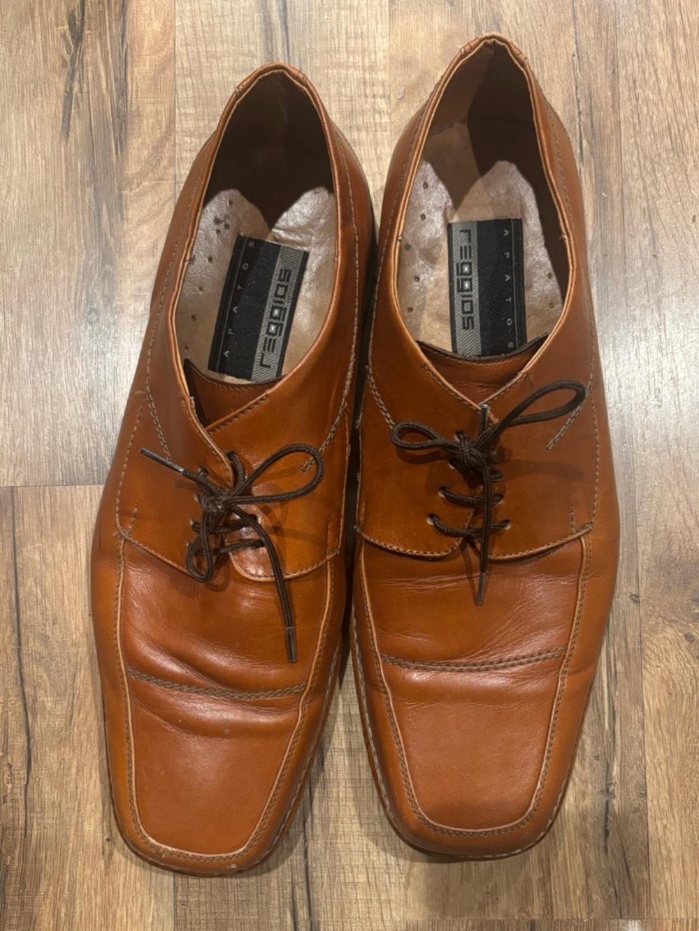 Men's Brown Leather Lace-Up Dress Shoes from Colombia. Real leather